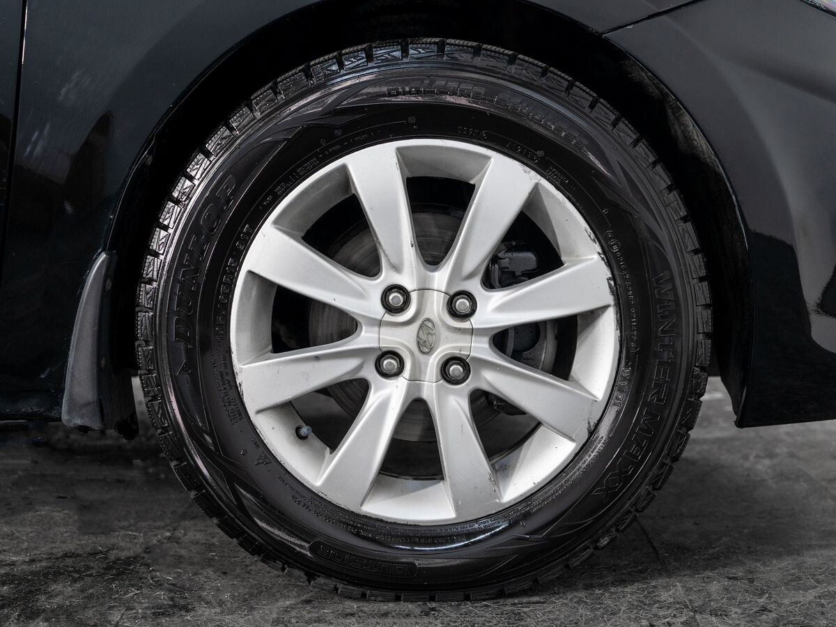 Hyundai Solaris 2012 - фото автомобиля