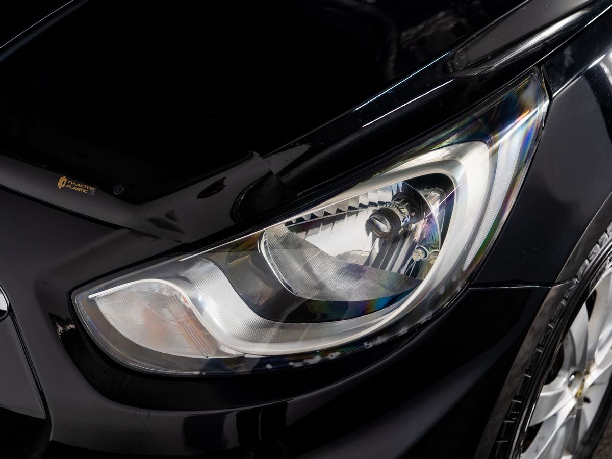 Hyundai Solaris 2012 - фото автомобиля
