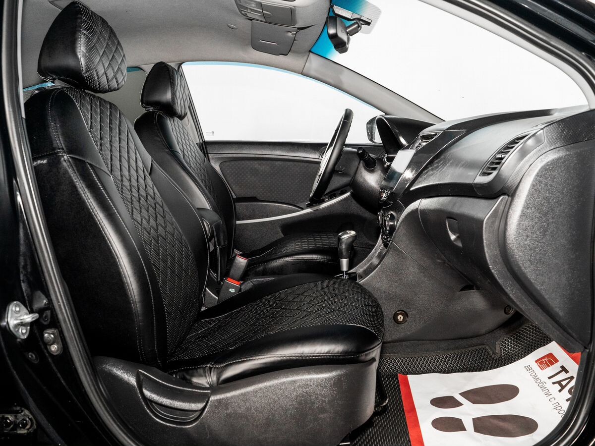 Hyundai Solaris 2012 - фото автомобиля