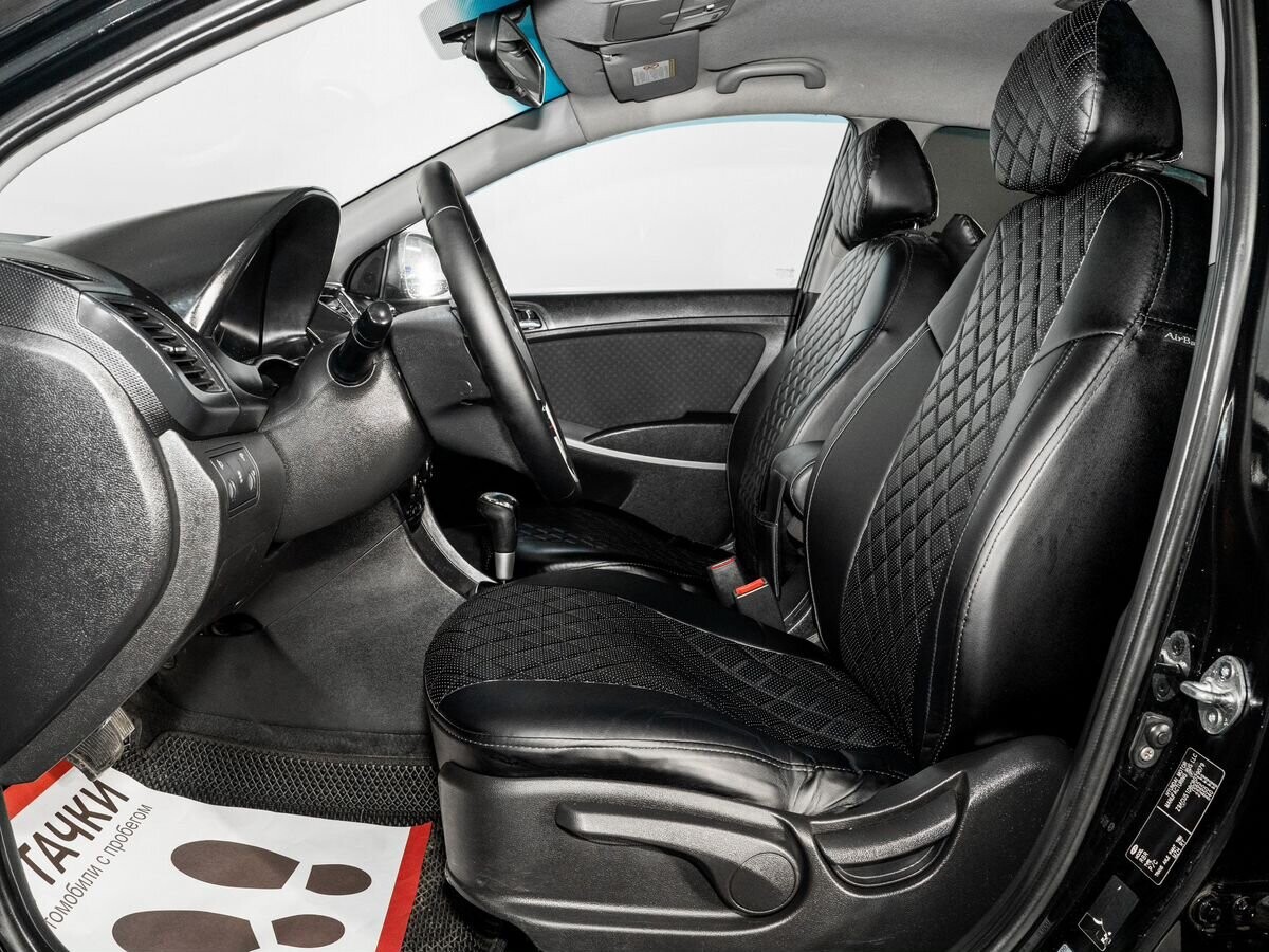Hyundai Solaris 2012 - фото автомобиля