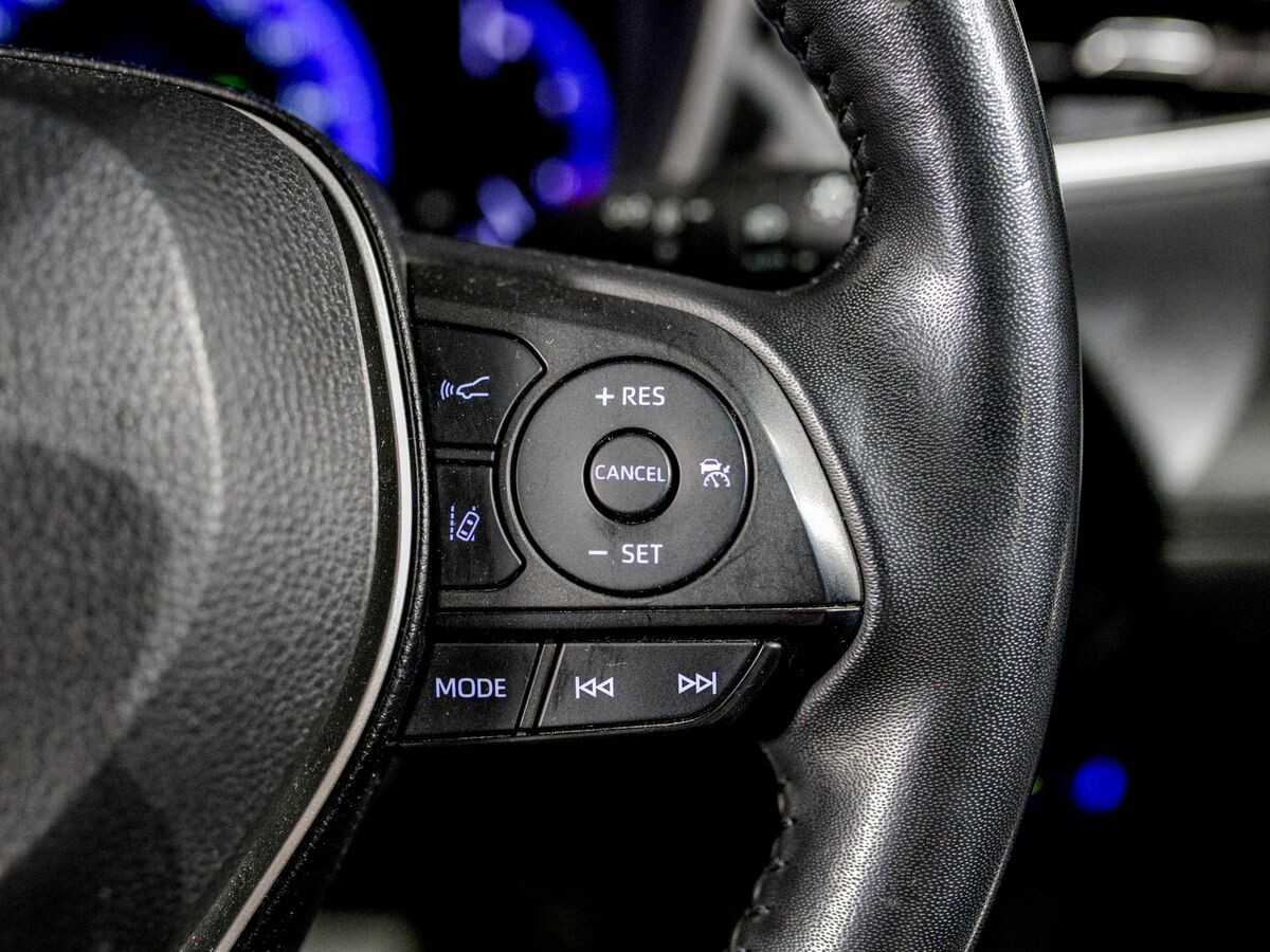 Toyota Corolla Cross 2022 - фото автомобиля