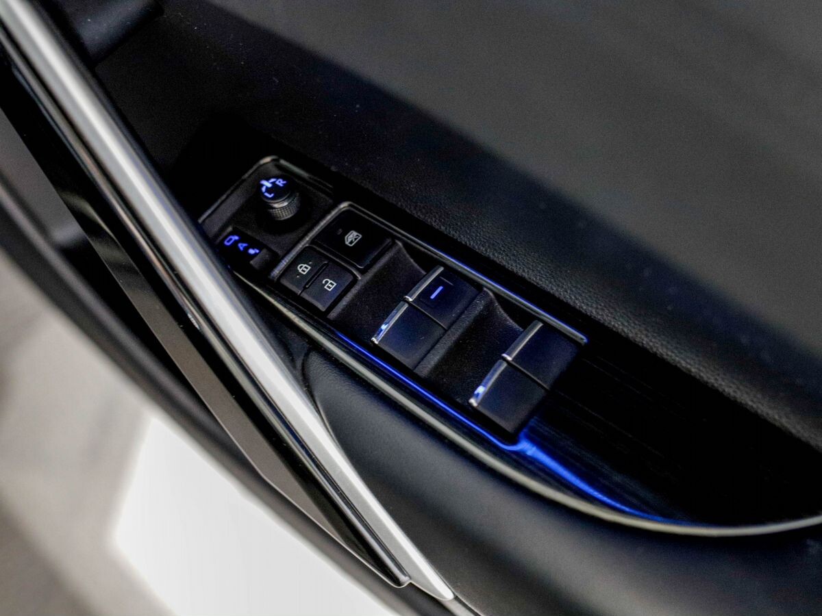Toyota Corolla Cross 2022 - фото автомобиля