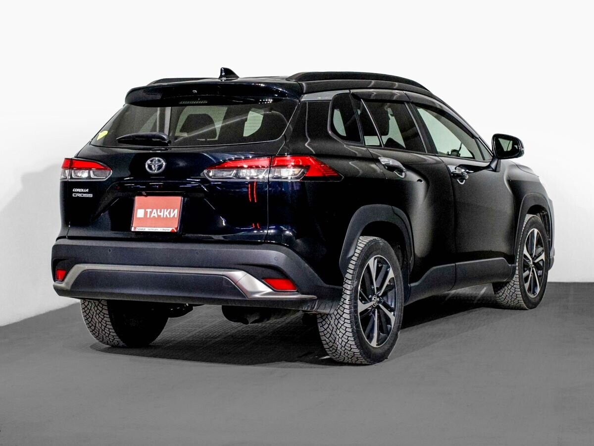 Toyota Corolla Cross 2022 - фото автомобиля