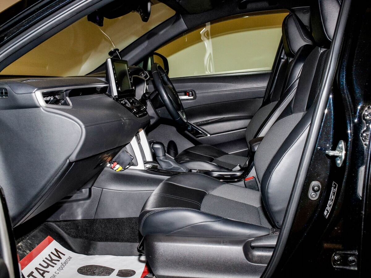Toyota Corolla Cross 2022 - фото автомобиля