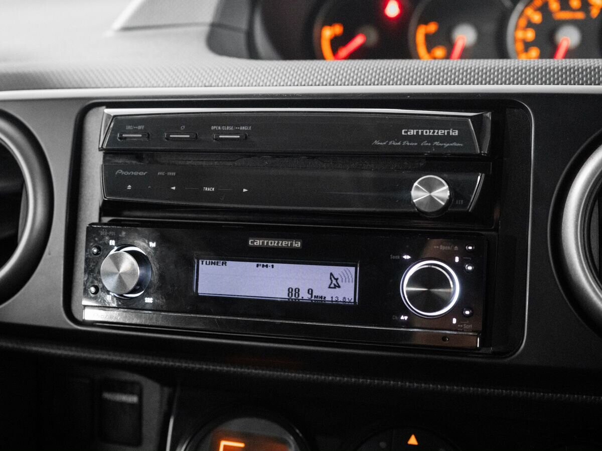 Toyota Corolla Rumion 2012 - фото автомобиля