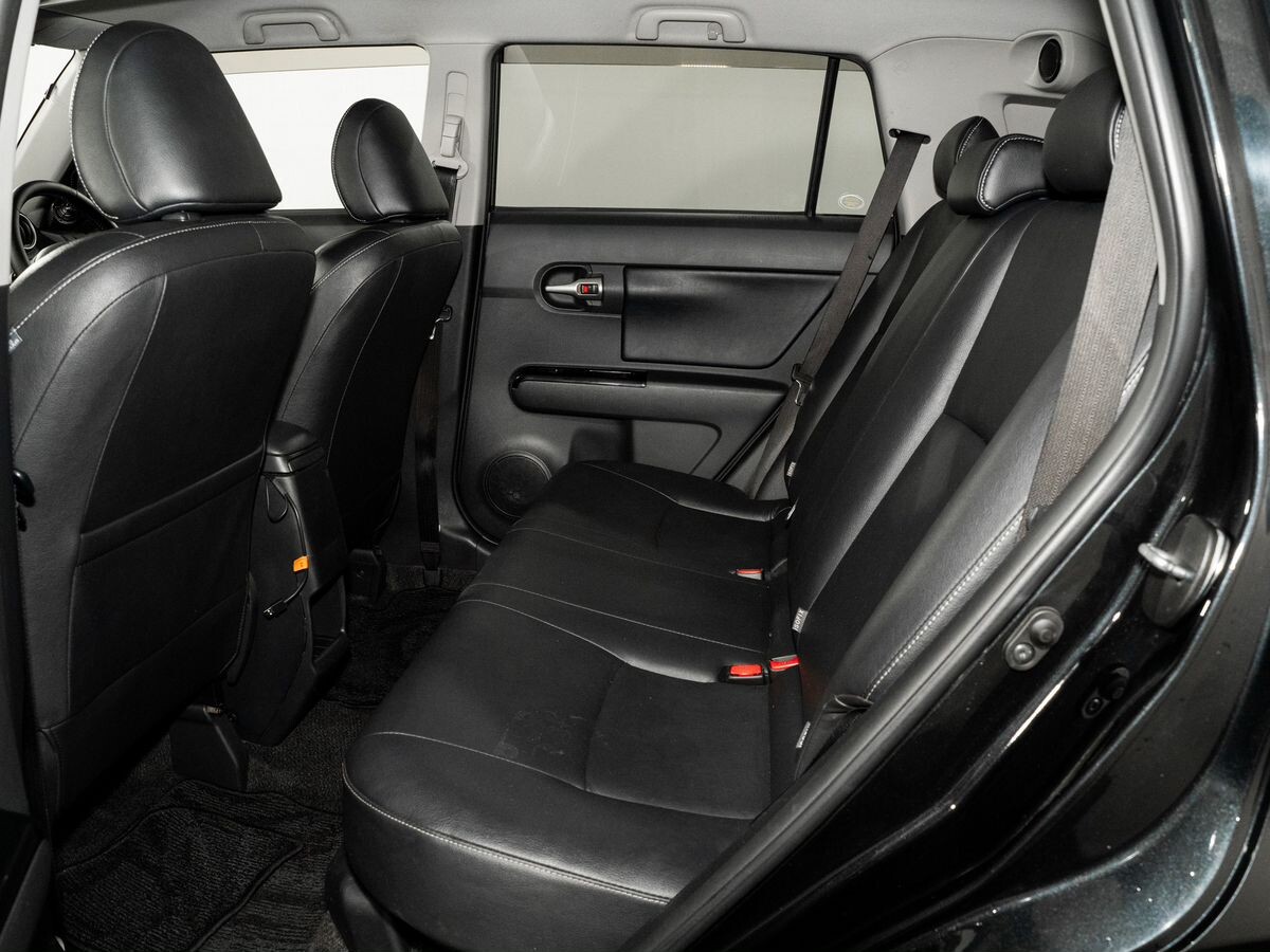 Toyota Corolla Rumion 2012 - фото автомобиля