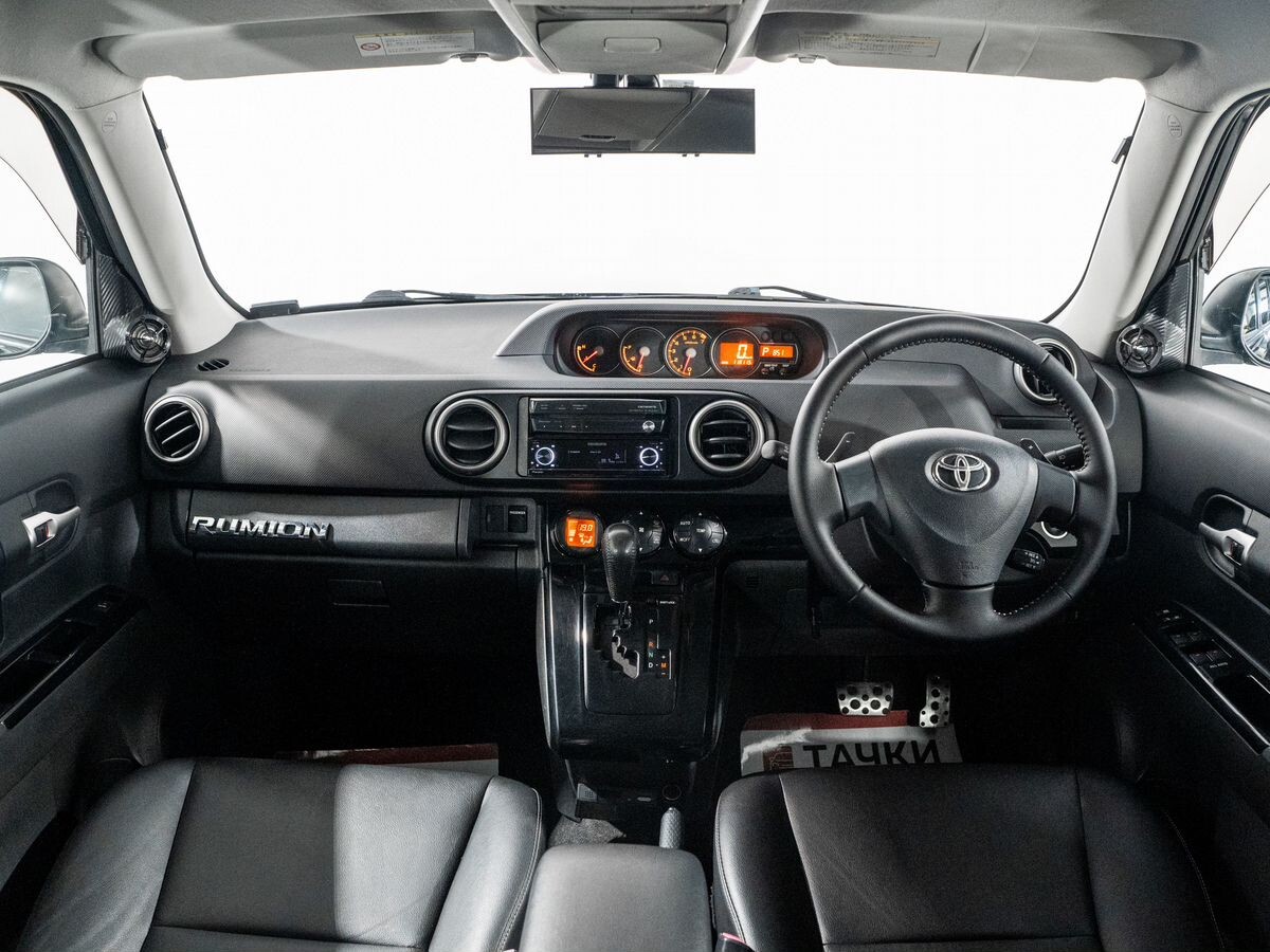 Toyota Corolla Rumion 2012 - фото автомобиля
