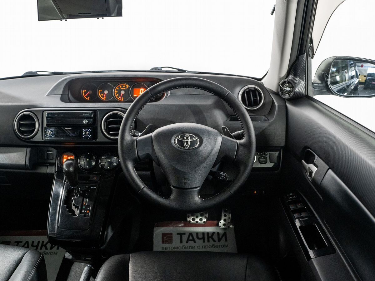 Toyota Corolla Rumion 2012 - фото автомобиля