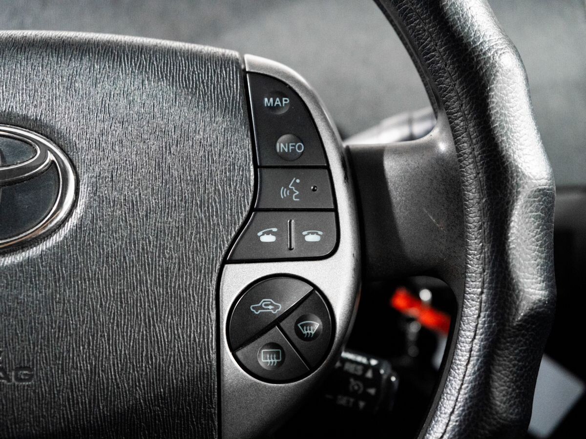 Toyota Prius 2008 - фото автомобиля