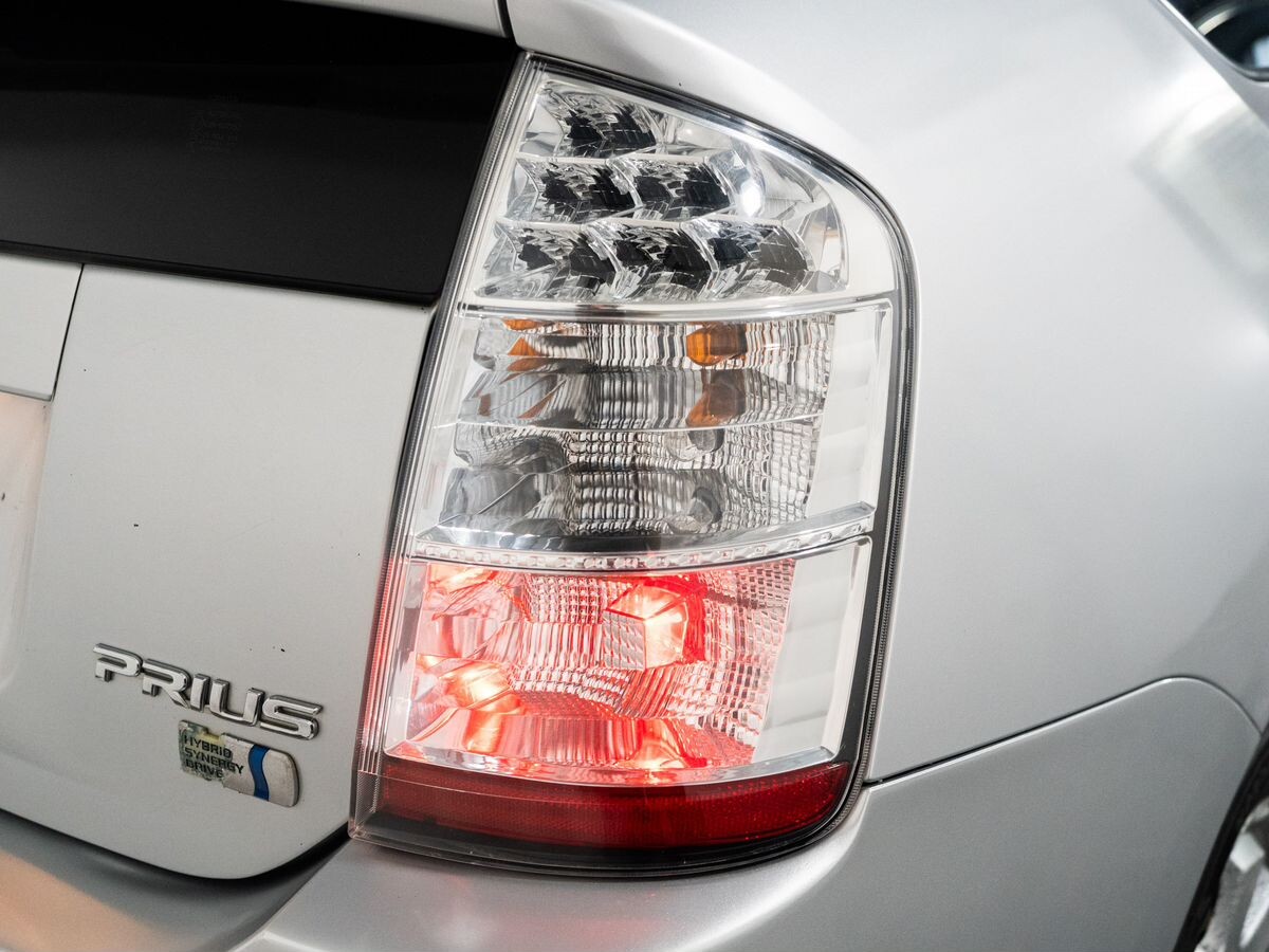 Toyota Prius 2008 - фото автомобиля
