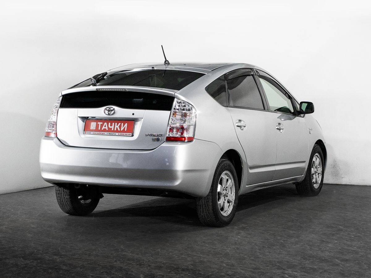 Toyota Prius 2008 - фото автомобиля