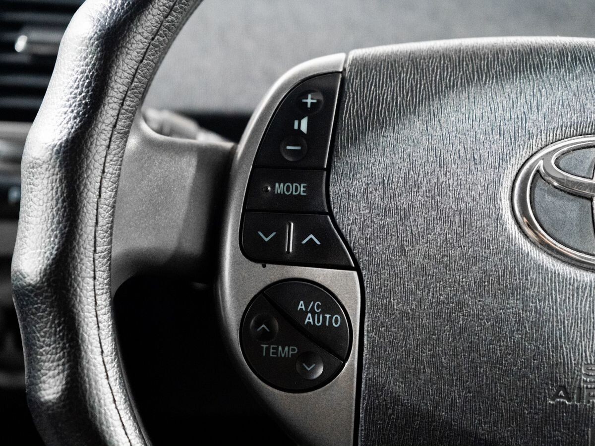Toyota Prius 2008 - фото автомобиля