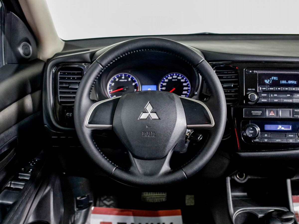 Mitsubishi Outlander 2014 - фото автомобиля