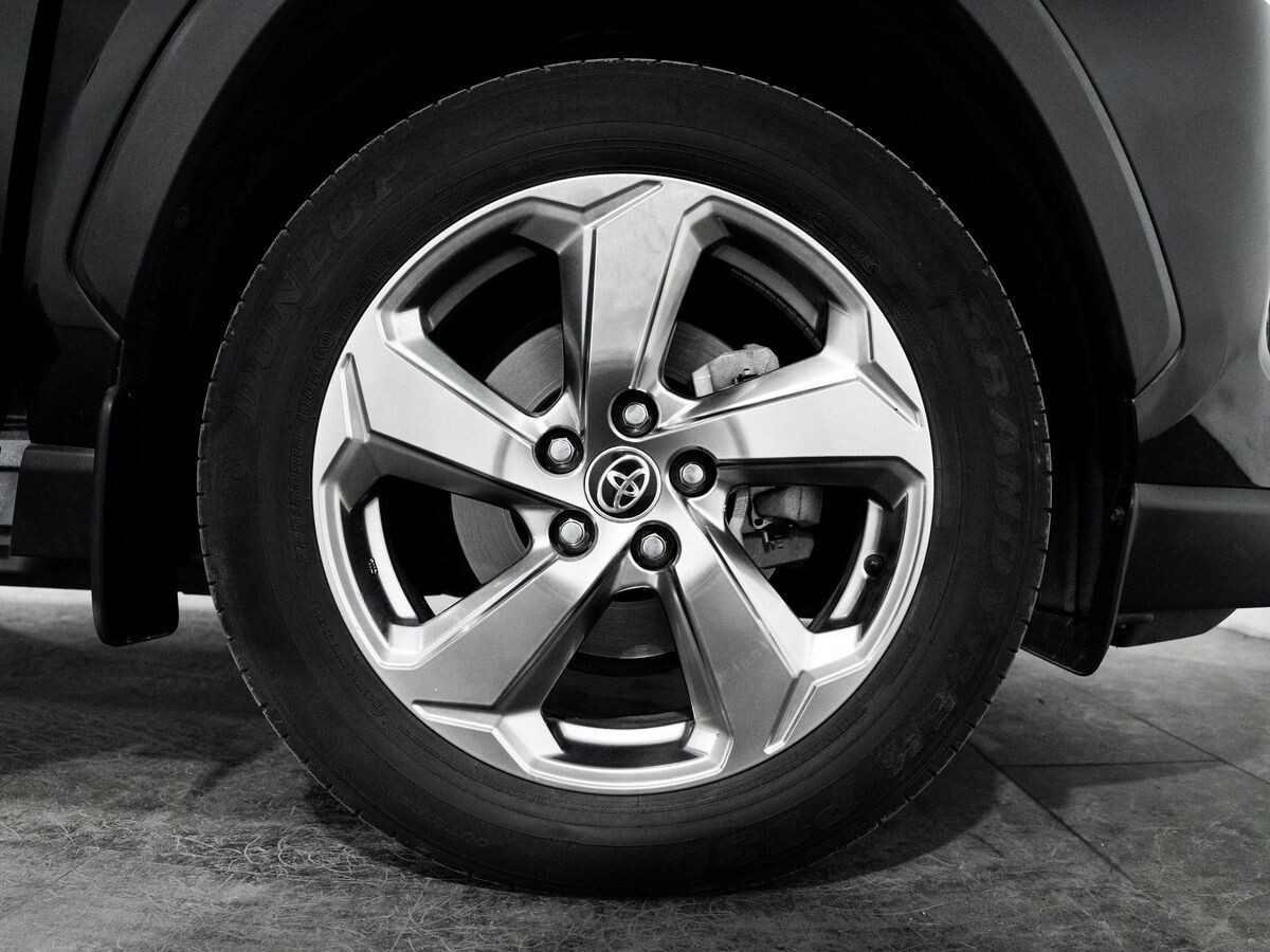 Toyota RAV4 2020 - фото автомобиля