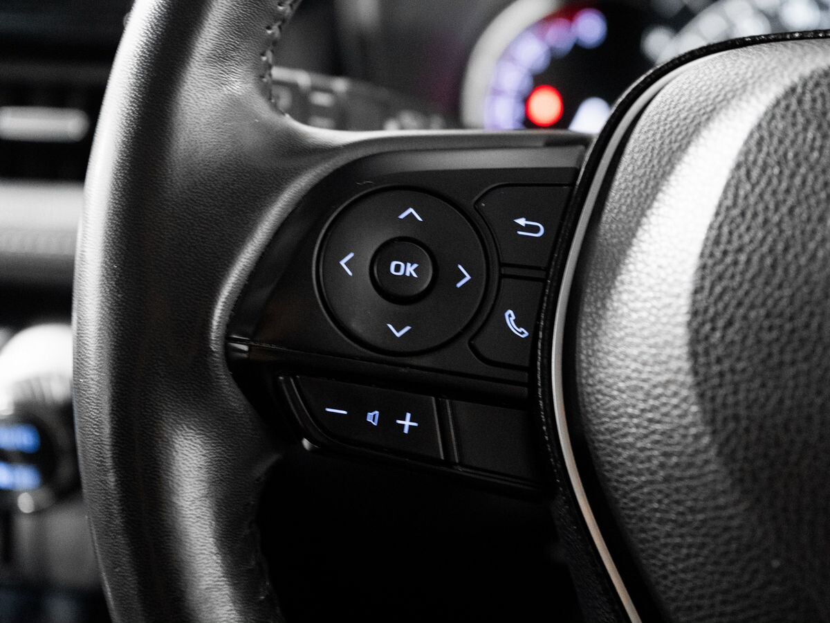Toyota RAV4 2020 - фото автомобиля