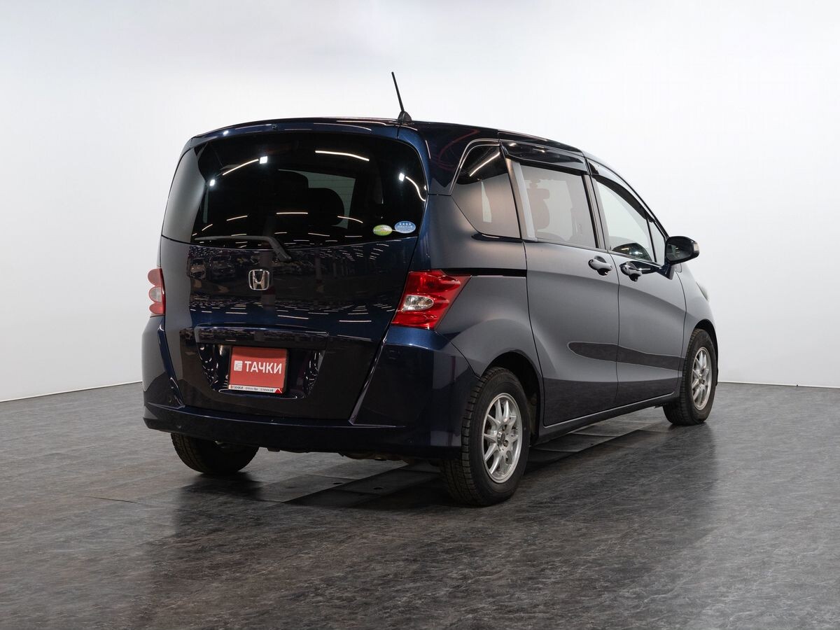 Honda Freed 2009 - фото автомобиля