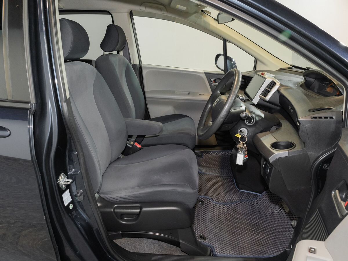 Honda Freed 2009 - фото автомобиля