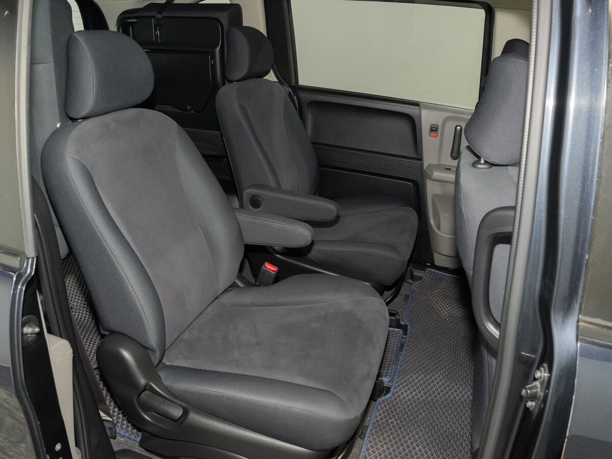 Honda Freed 2009 - фото автомобиля