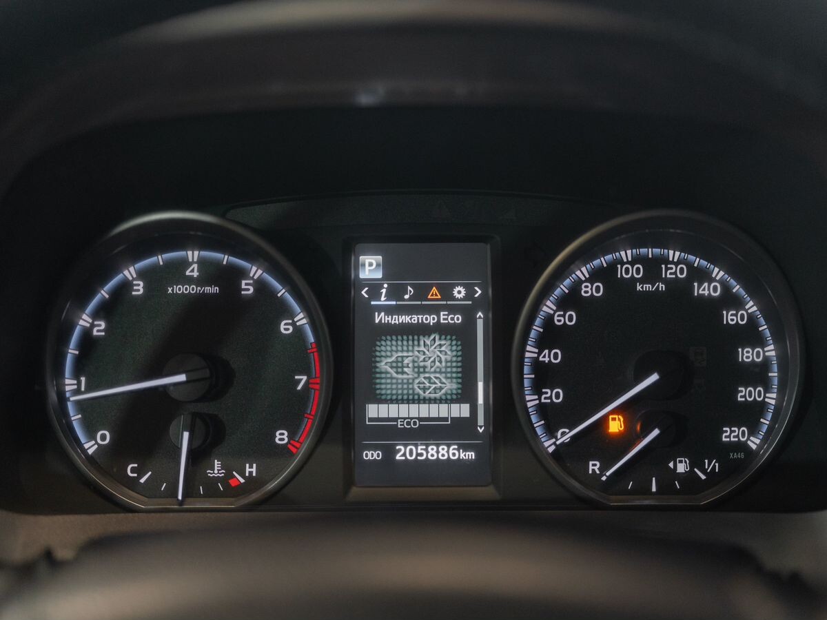 Toyota RAV4 2015 - фото автомобиля