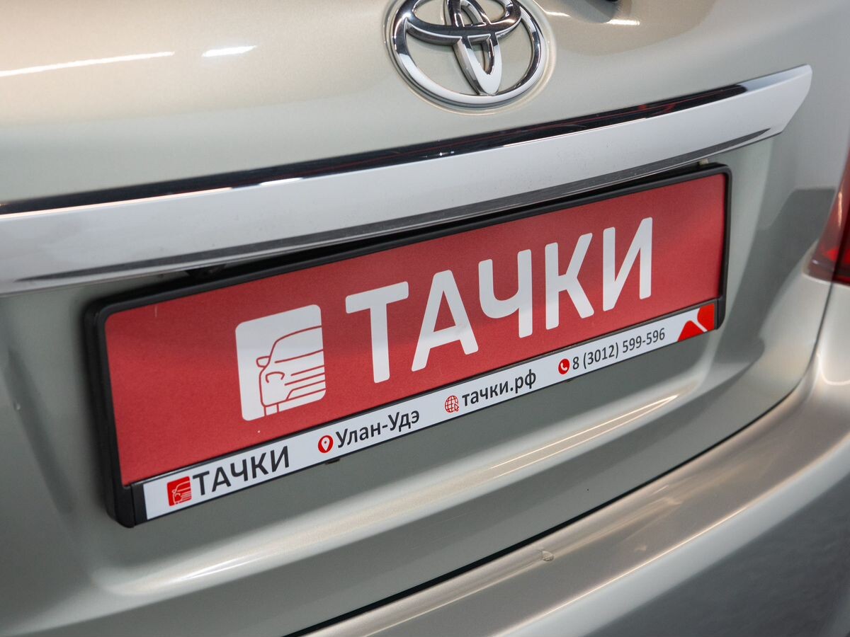 Toyota Vitz 2013 - фото автомобиля