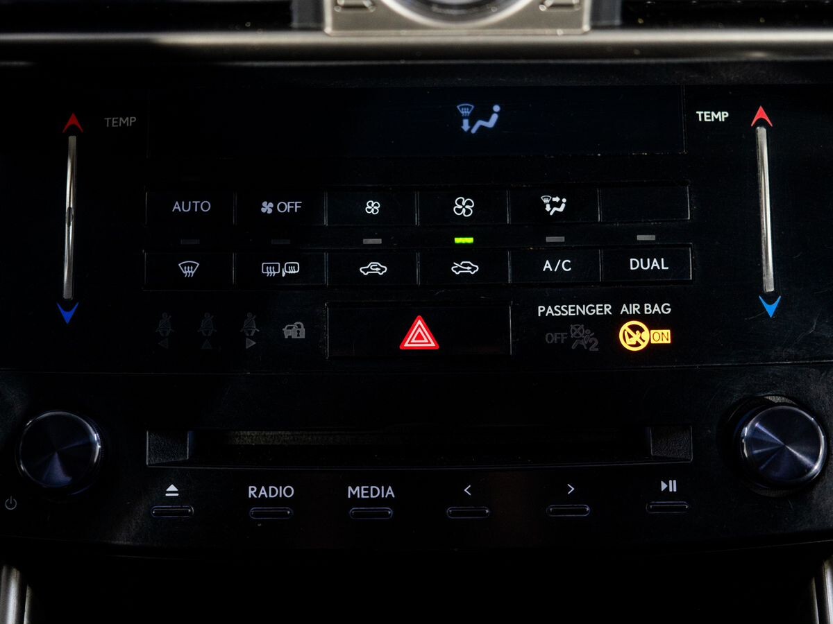 Lexus IS250 2013 - фото автомобиля