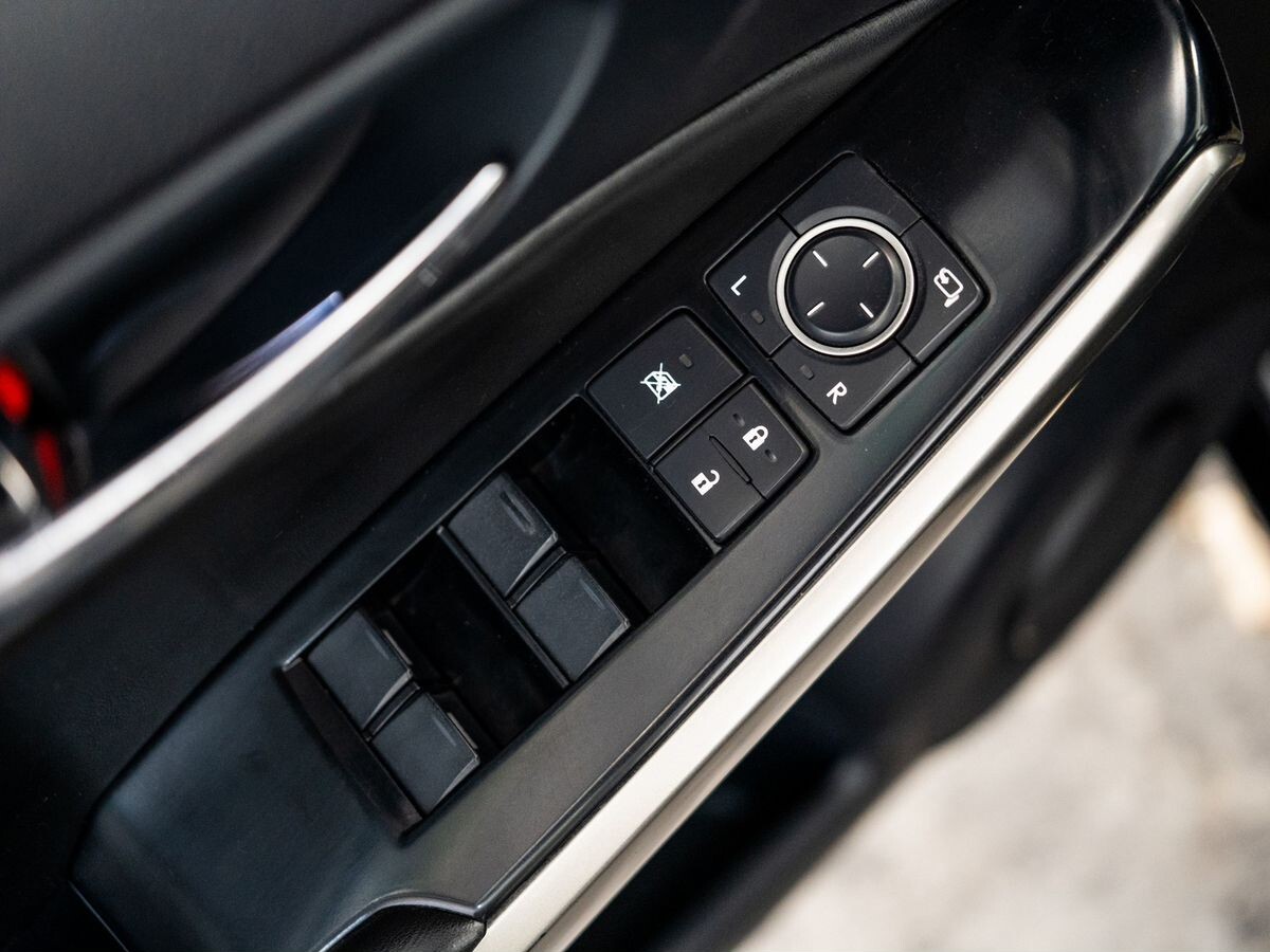 Lexus IS250 2013 - фото автомобиля