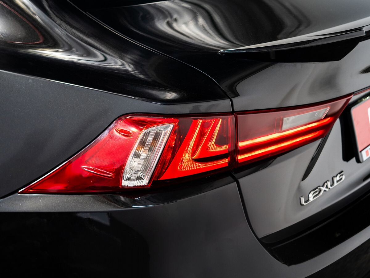 Lexus IS250 2013 - фото автомобиля
