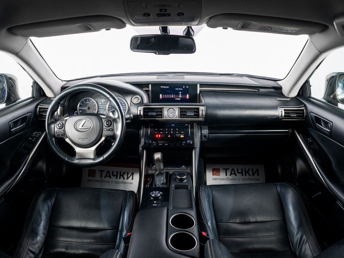 Lexus IS250 2013 - фото автомобиля