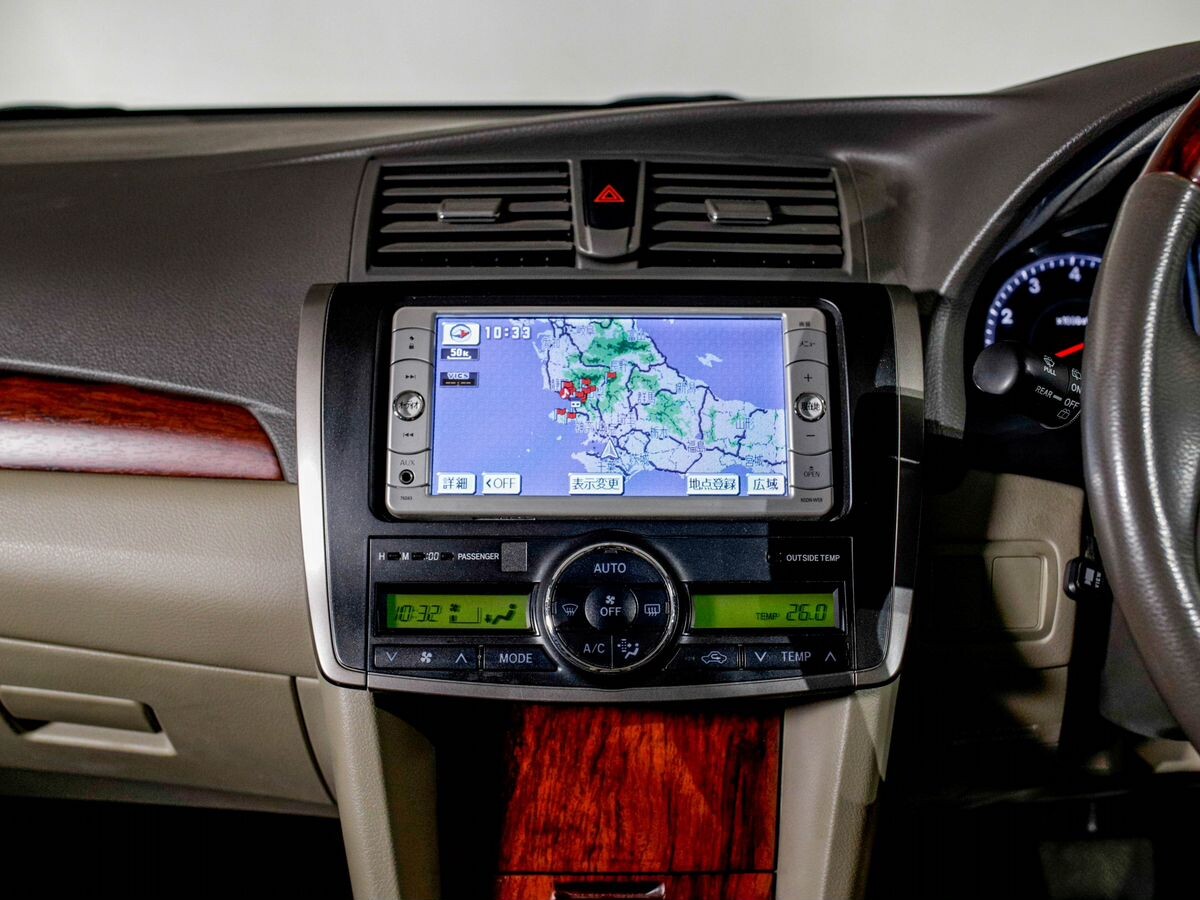 Toyota Premio 2010 - фото автомобиля