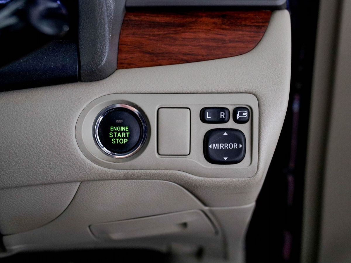 Toyota Premio 2010 - фото автомобиля