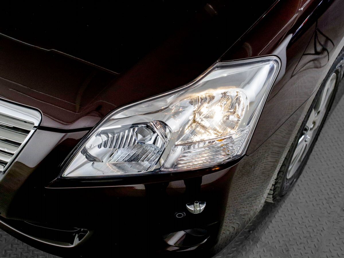 Toyota Premio 2010 - фото автомобиля