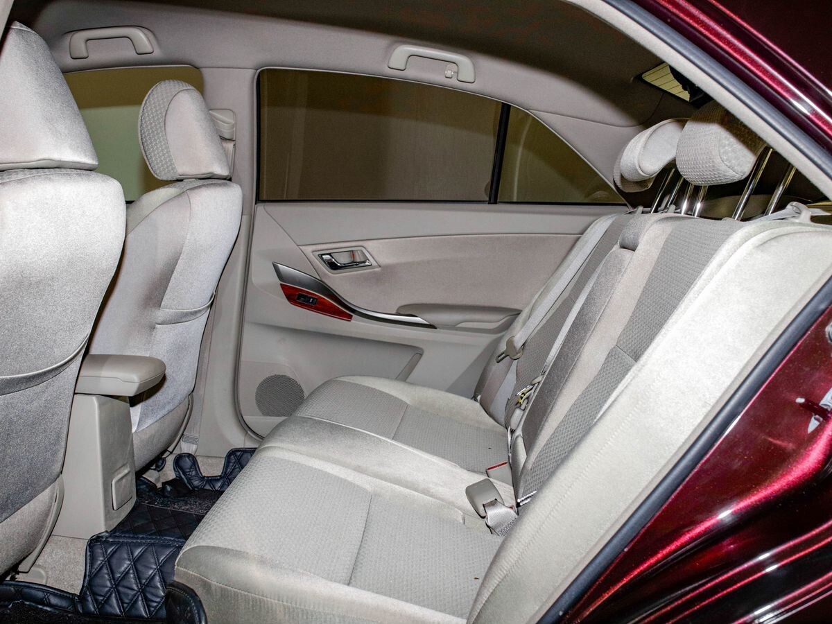 Toyota Premio 2010 - фото автомобиля