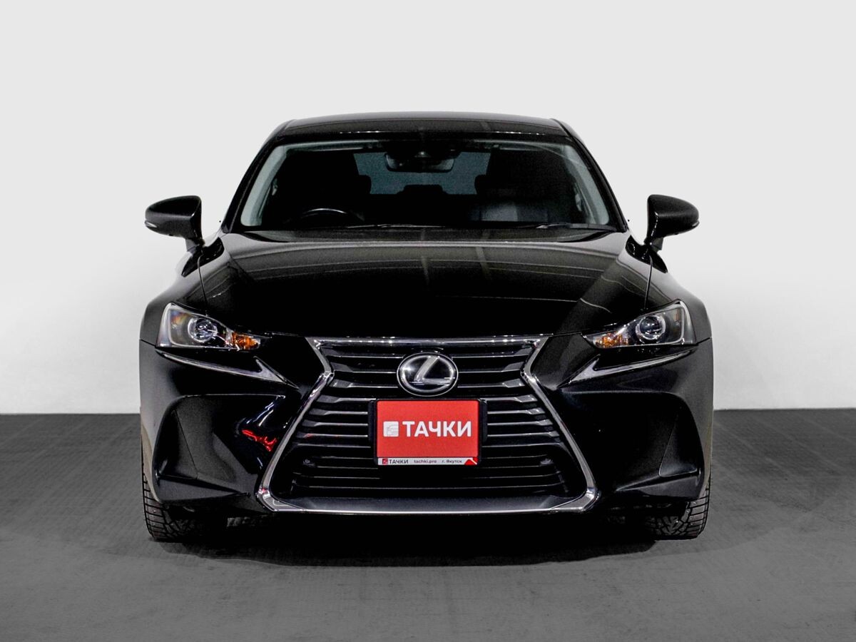 Lexus IS200t 2017 - фото автомобиля