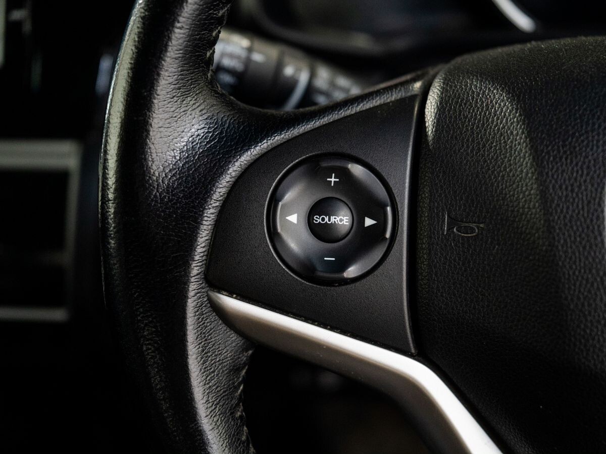 Honda Fit 2015 - фото автомобиля