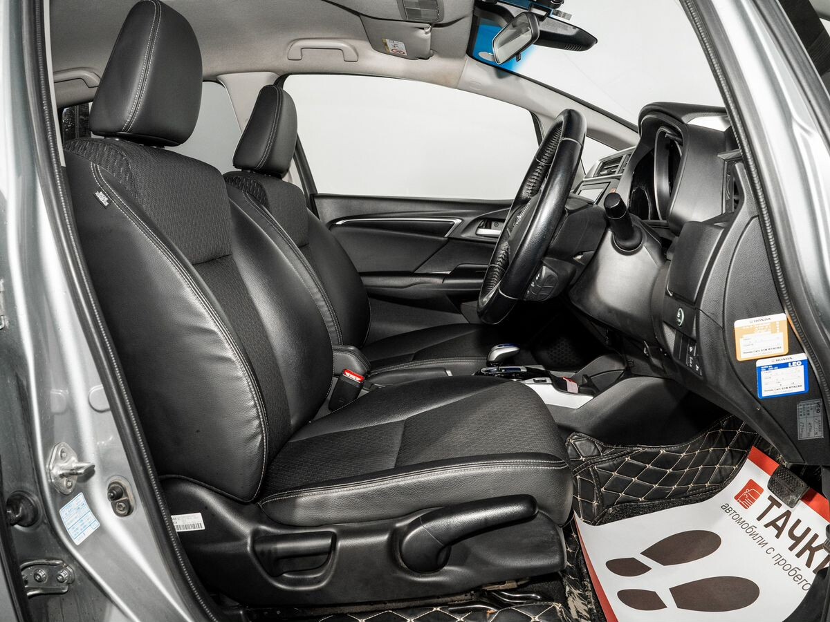 Honda Fit 2015 - фото автомобиля