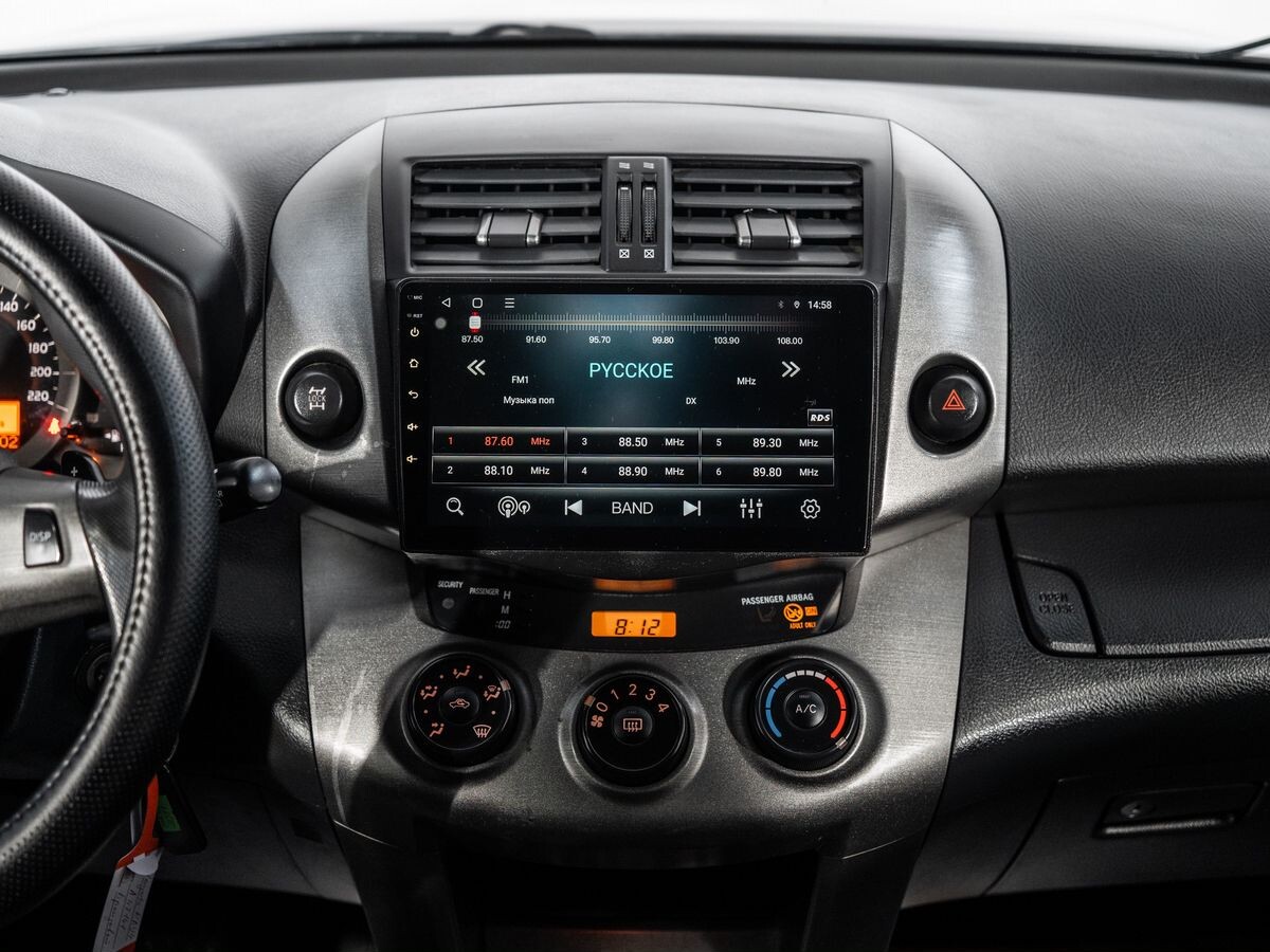 Toyota RAV4 2011 - фото автомобиля