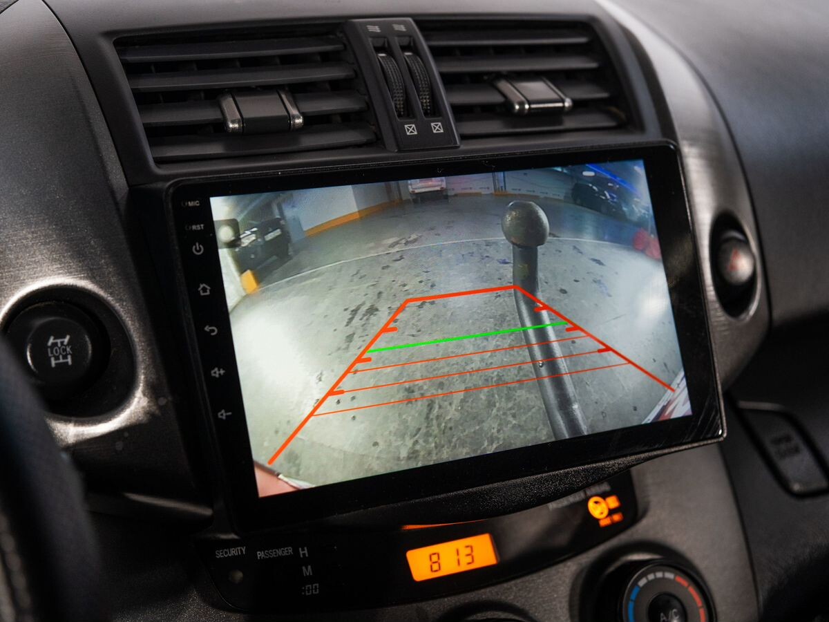 Toyota RAV4 2011 - фото автомобиля