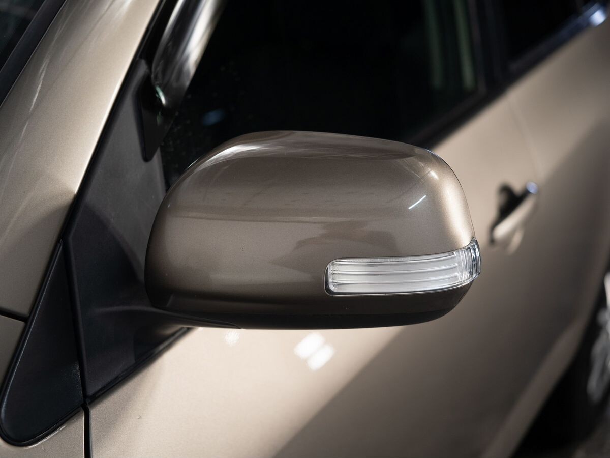 Toyota RAV4 2011 - фото автомобиля