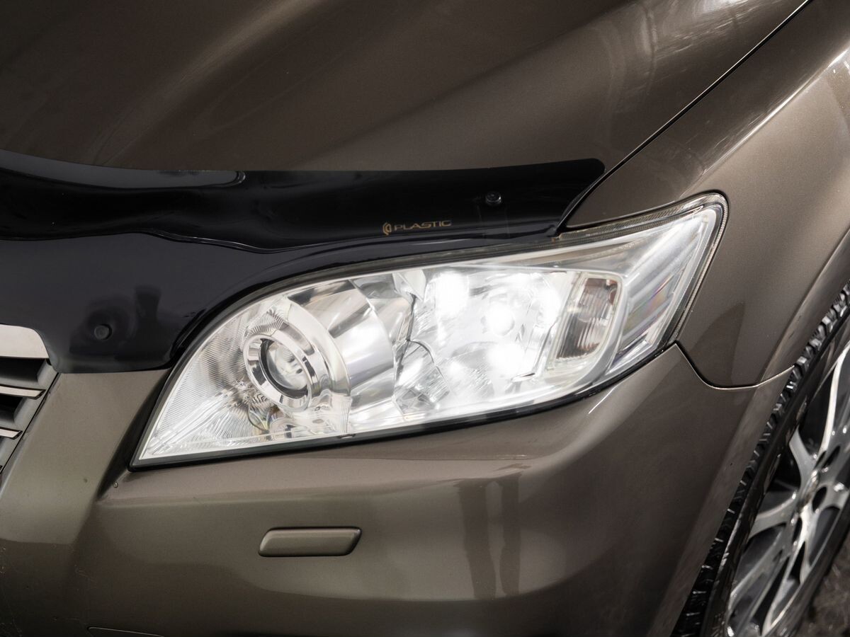 Toyota RAV4 2011 - фото автомобиля
