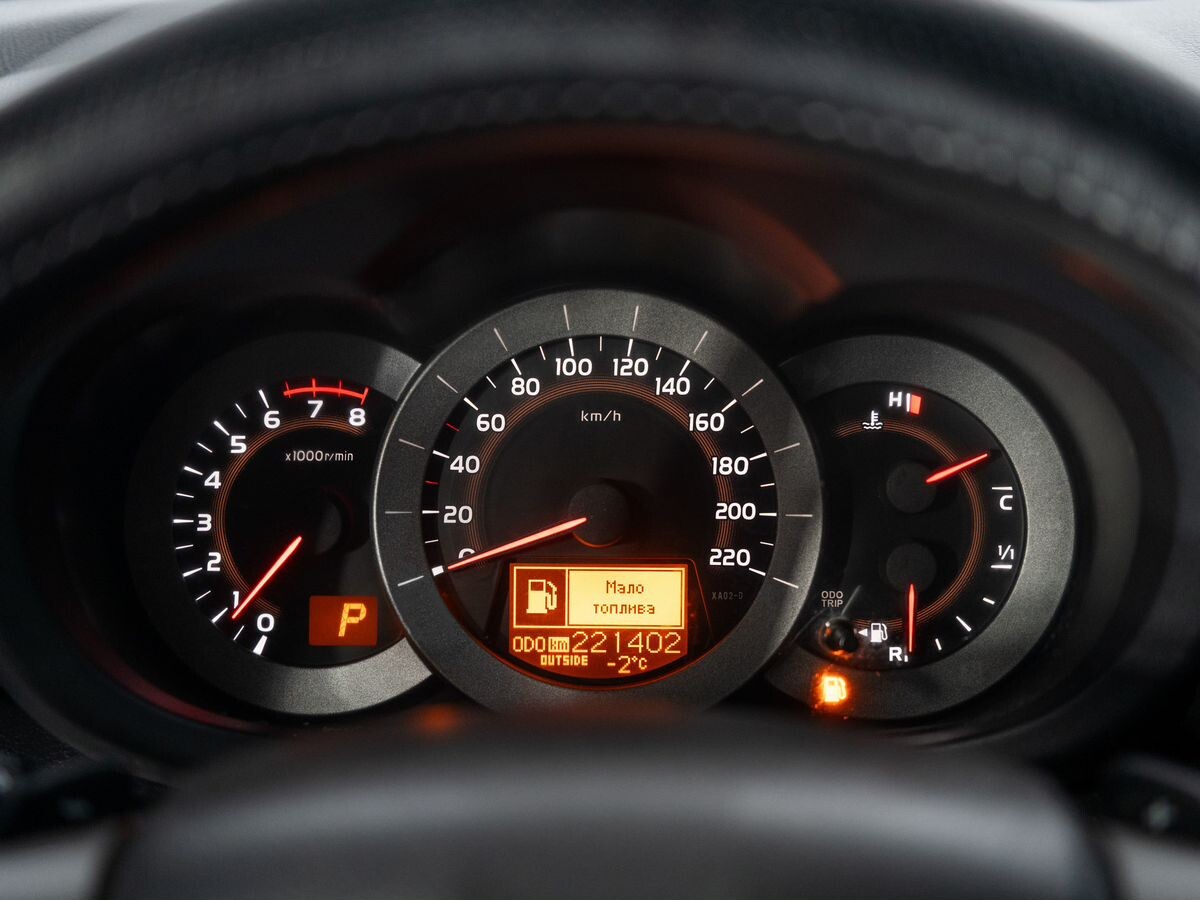 Toyota RAV4 2011 - фото автомобиля
