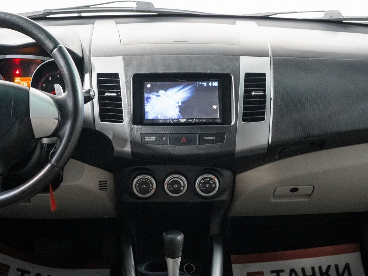 Mitsubishi Outlander 2008 - фото автомобиля
