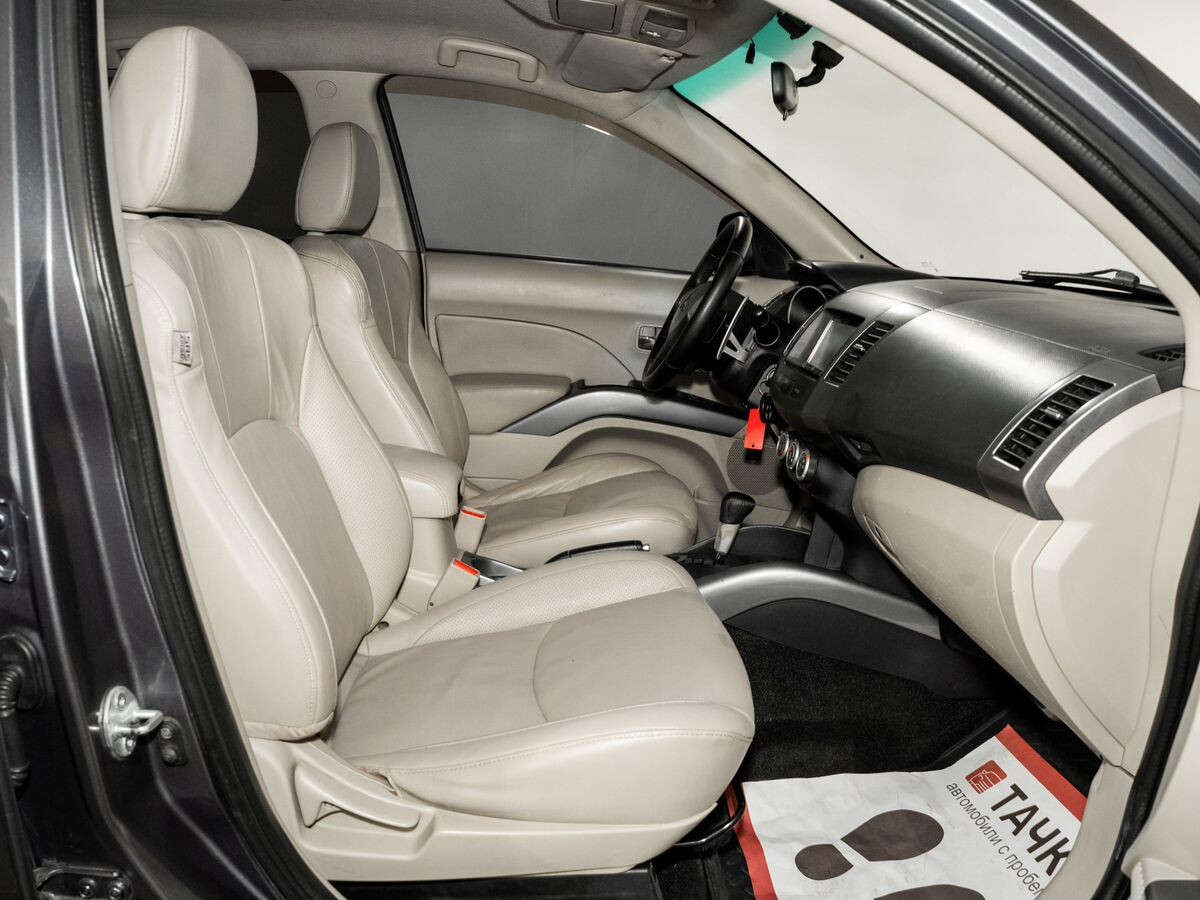 Mitsubishi Outlander 2008 - фото автомобиля