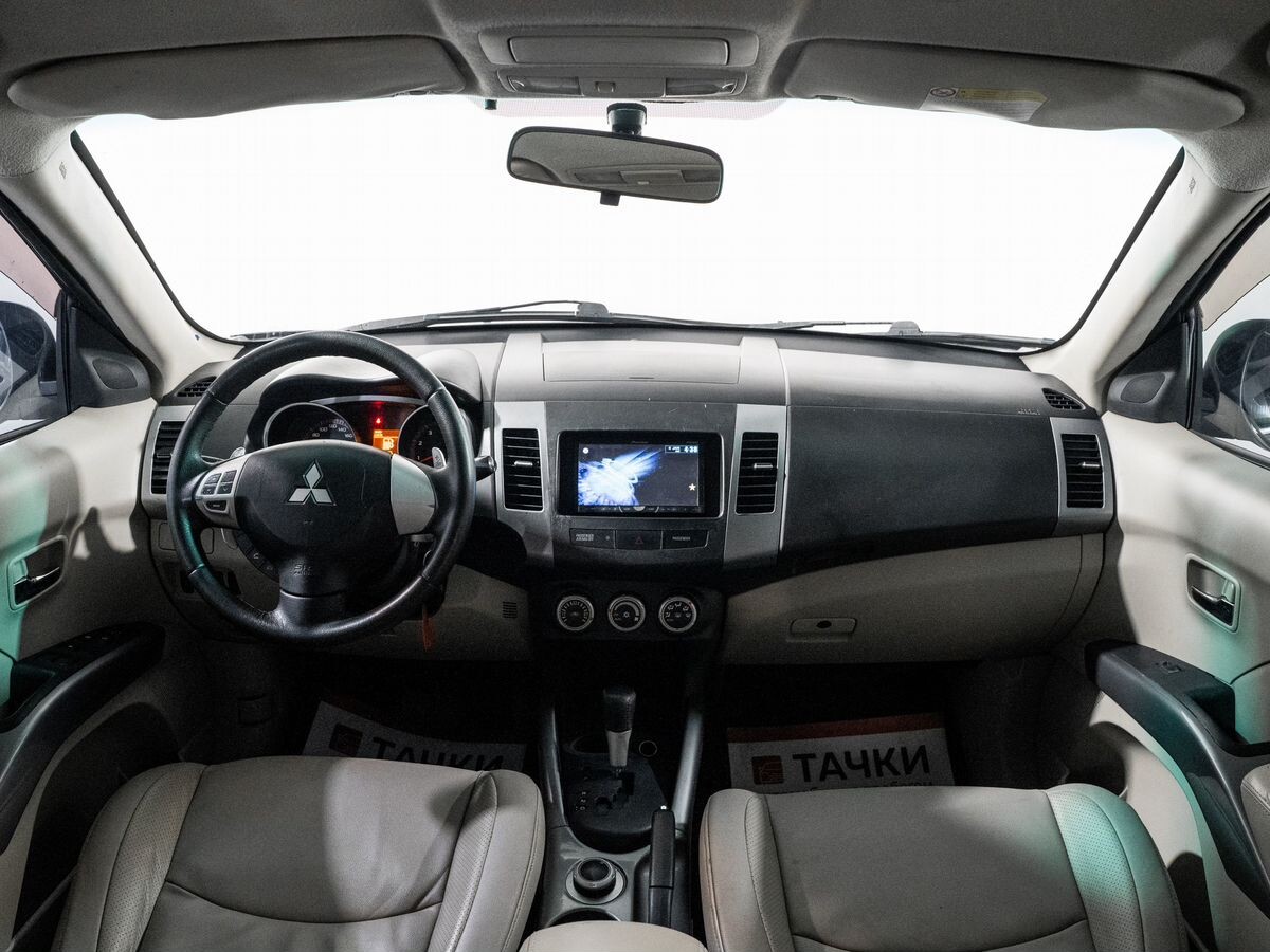 Mitsubishi Outlander 2008 - фото автомобиля