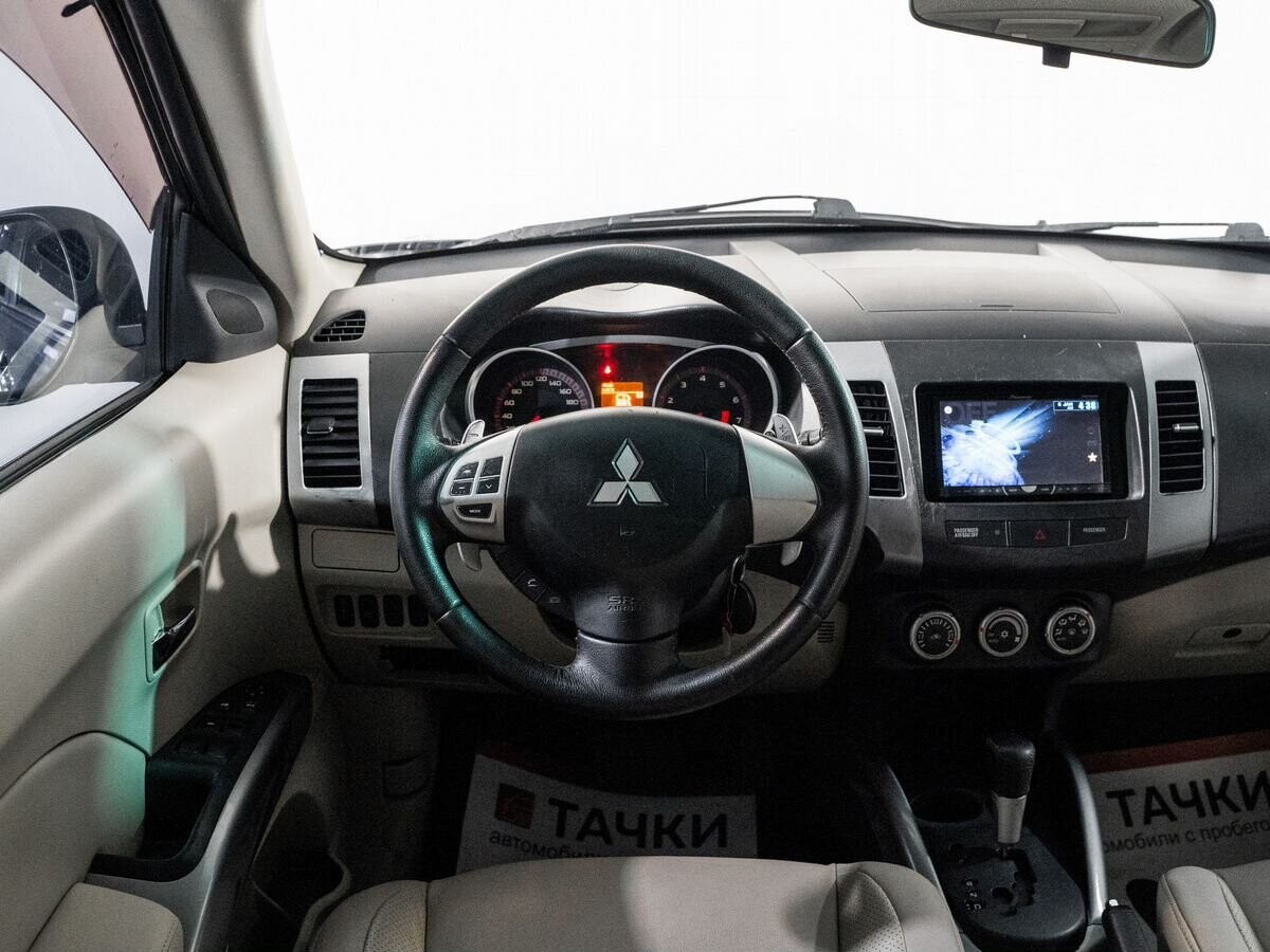 Mitsubishi Outlander 2008 - фото автомобиля