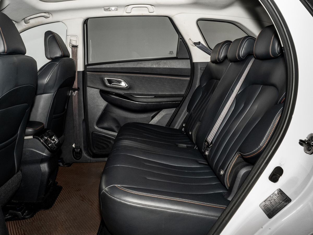 Oshan X7 2020 - фото автомобиля