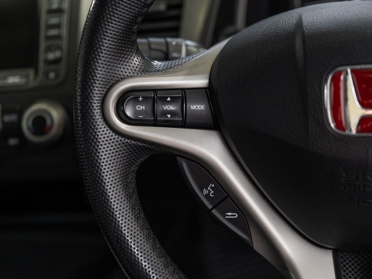 Honda Civic 2009 - фото автомобиля