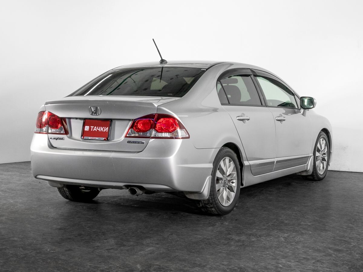 Honda Civic 2009 - фото автомобиля