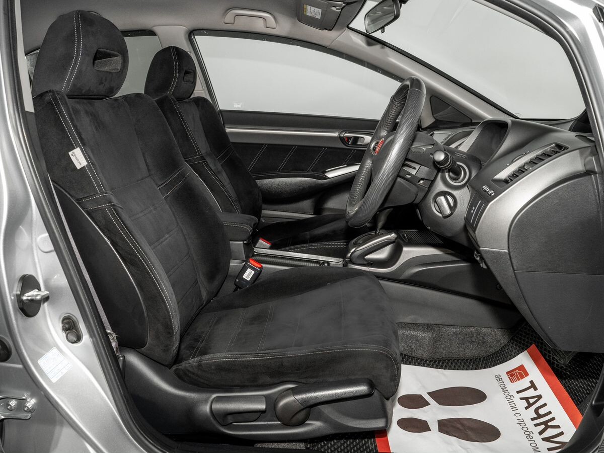 Honda Civic 2009 - фото автомобиля