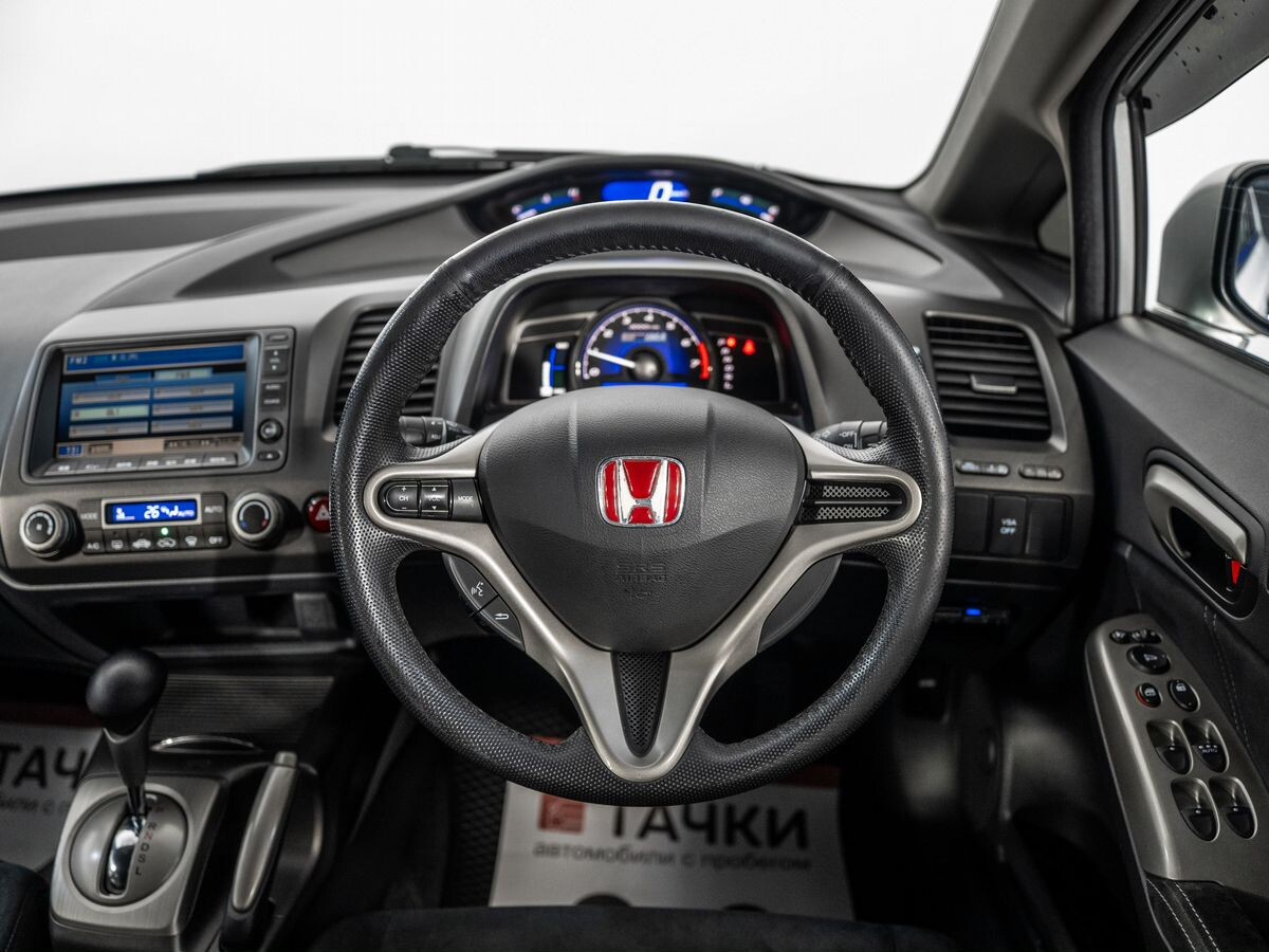 Honda Civic 2009 - фото автомобиля