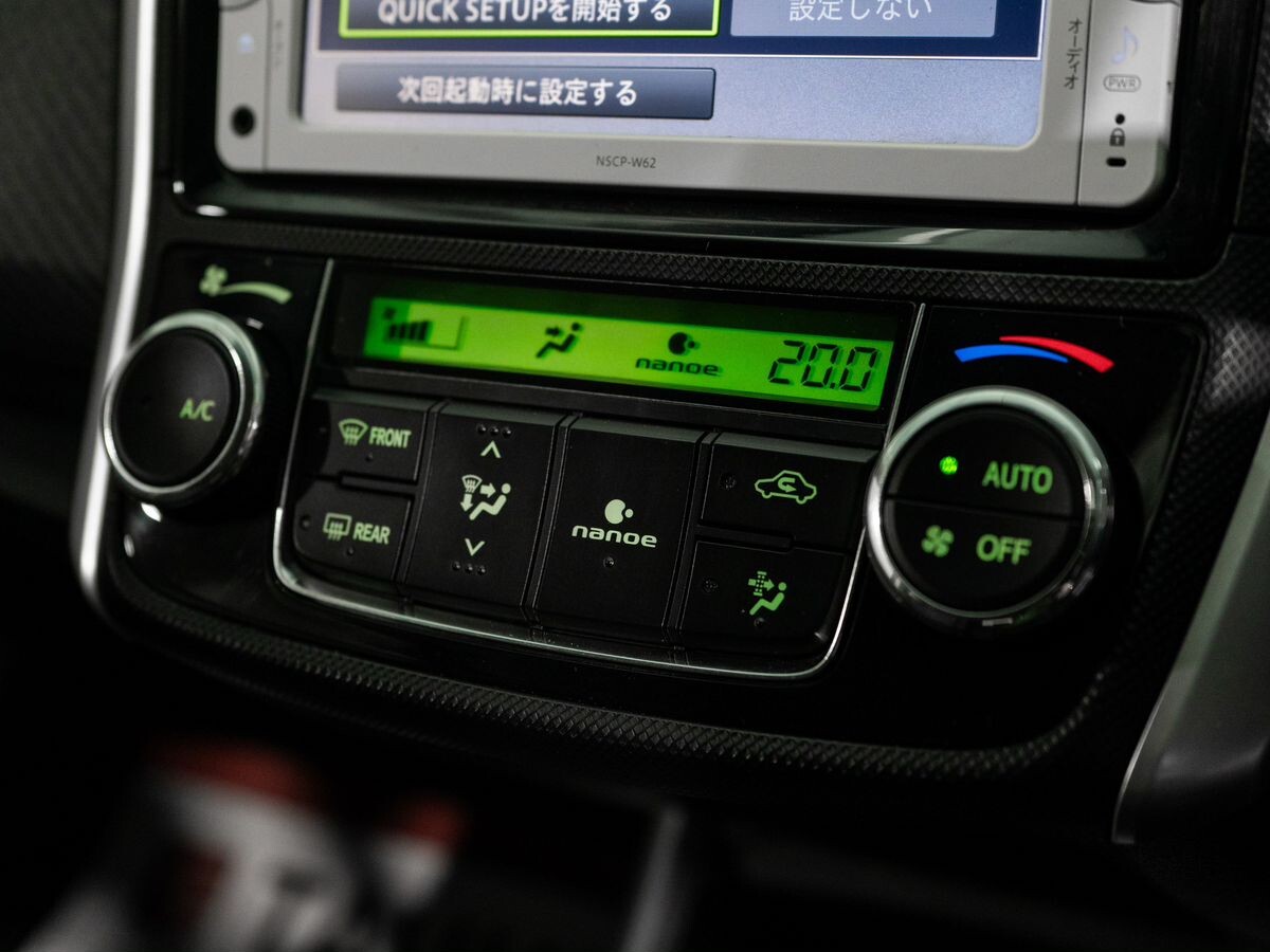 Toyota Corolla Fielder 2014 - фото автомобиля